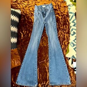 Super cute free people jeans